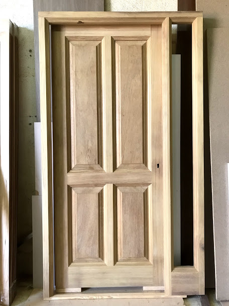 Carpintería Víctor Collado puerta de madera